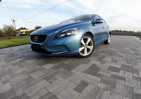Volvo V40 cena 38900 przebieg: 171000, rok produkcji 2015 z Strzelce Opolskie małe 781